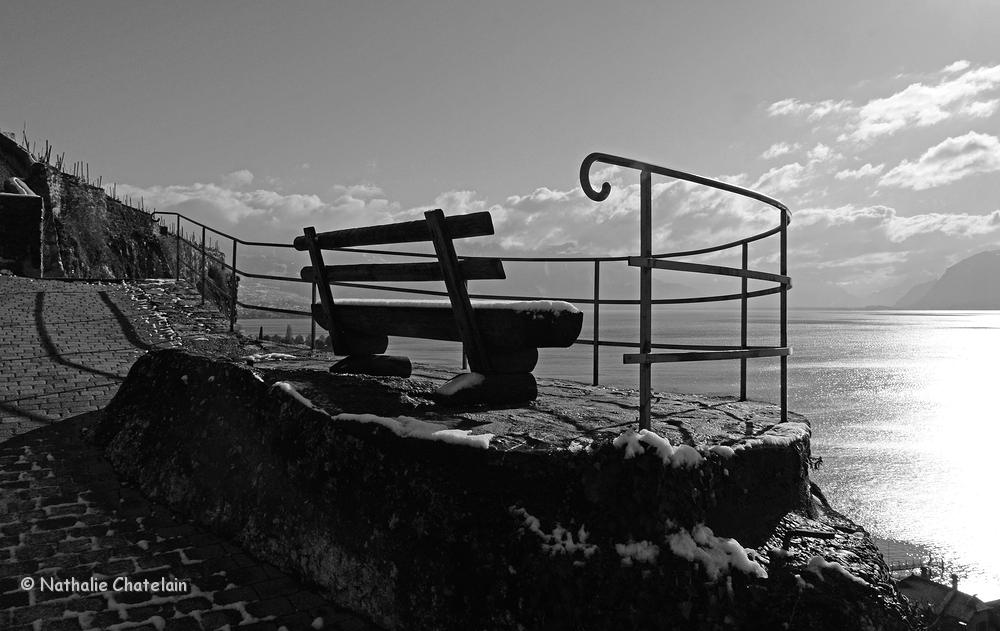 banc-public-avec-vue.JPG